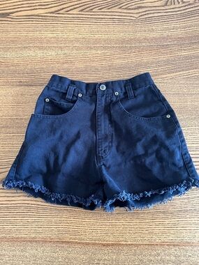 Carolina Blues Vintage High-Waist Black Frayed Hem Women’s Shorts
